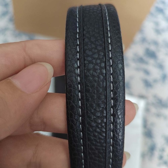 Coach Laurel Black Shoulder Bag - Picture 11 of 12